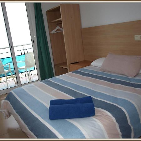 Hostal Mozaik Lloret 滨海略雷特 外观 照片