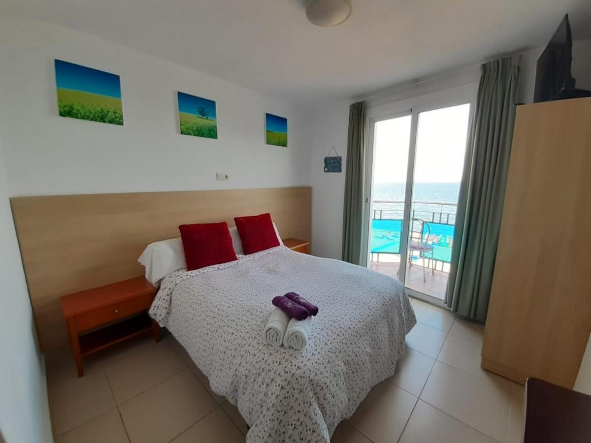 Hostal Mozaik Lloret 滨海略雷特 外观 照片