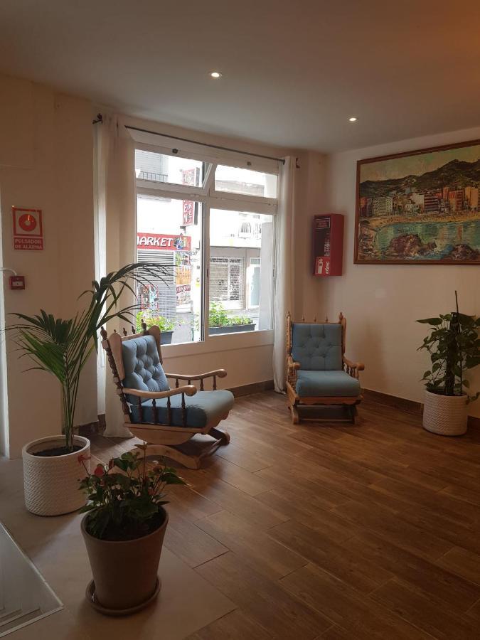 Hostal Mozaik Lloret 滨海略雷特 外观 照片
