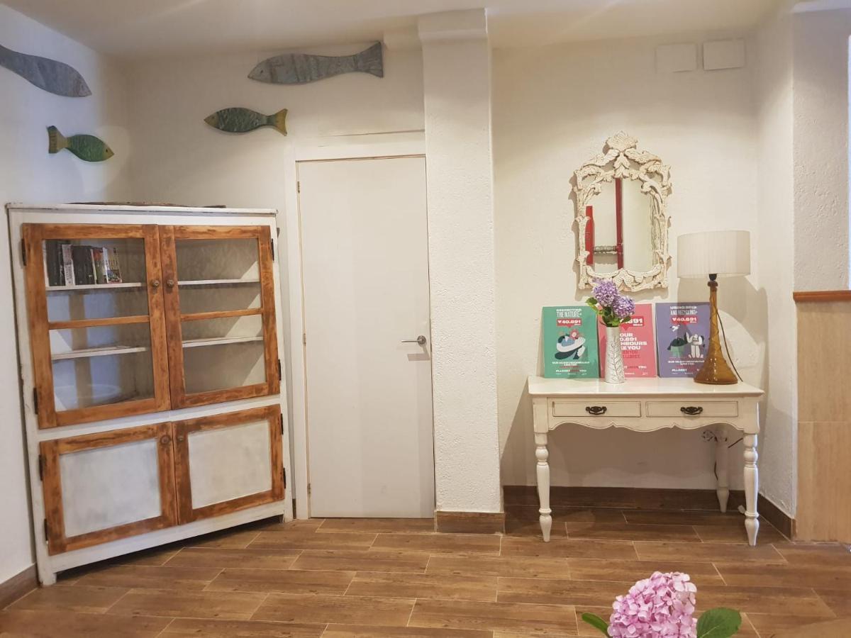 Hostal Mozaik Lloret 滨海略雷特 外观 照片