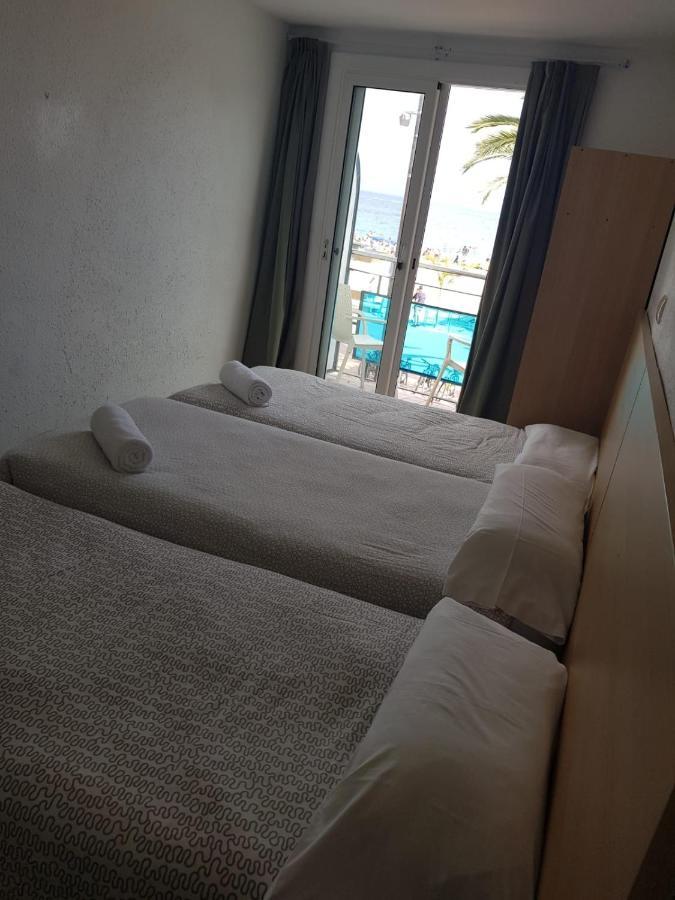 Hostal Mozaik Lloret 滨海略雷特 外观 照片
